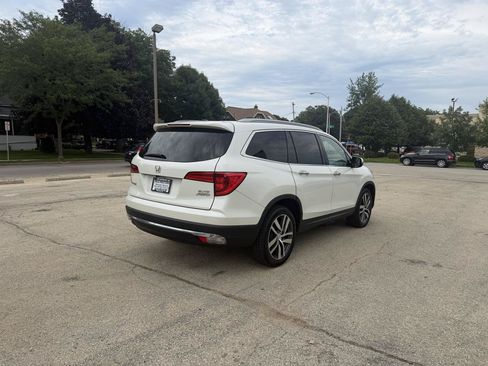 Used 2017 Honda Pilot Elite image 7