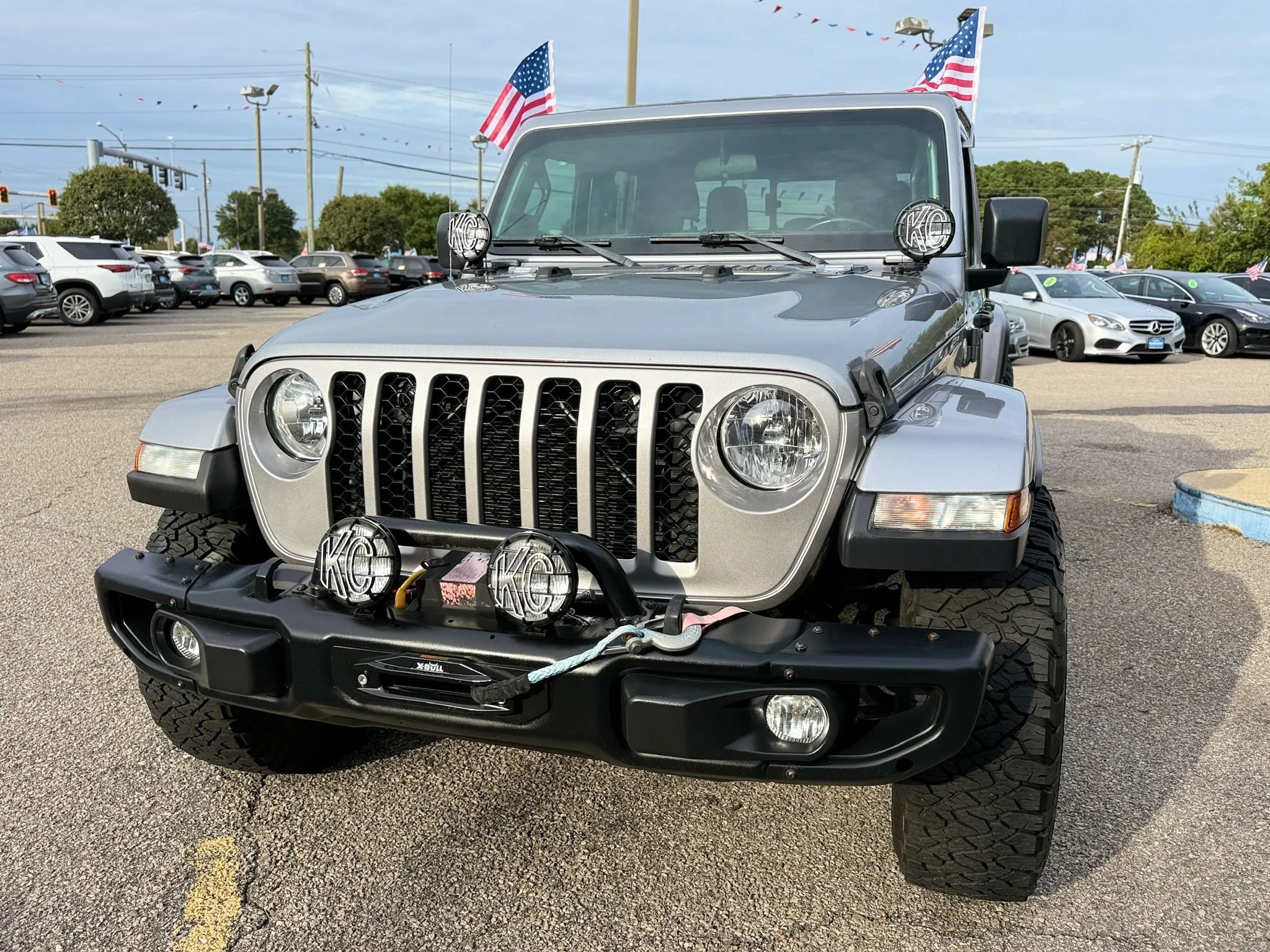 Used 2020 Jeep Gladiator Sport w/ Quick Order Package 24S AWD/4WD image 13