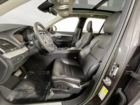 Used 2023 Volvo XC90 B5 Core AWD/4WD image 21