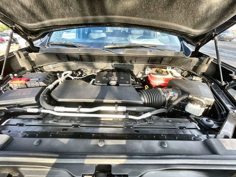 Used 2022 Chevrolet Silverado 1500 LT image 29