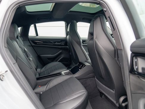 New 2026 Porsche Panamera 4 image 25