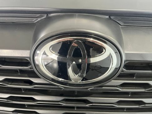 Used 2024 Toyota RAV4 XLE w/ Weather Package AWD/4WD image 31