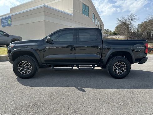 Used 2025 Chevrolet Colorado ZR2 w/ Technology Package image 2