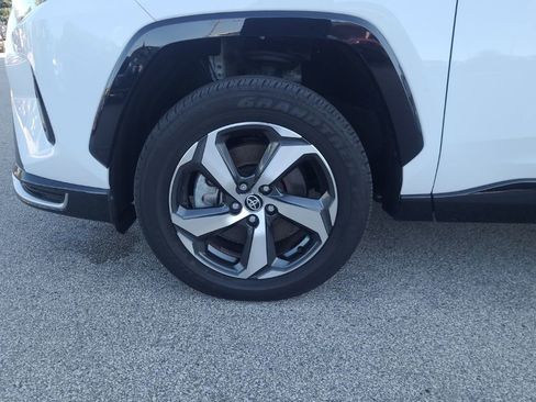 Used 2023 Toyota RAV4 SE image 24