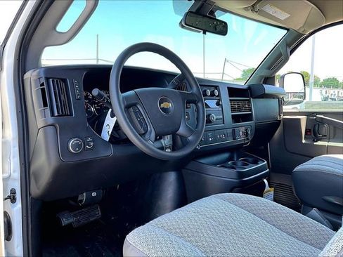 New 2025 Chevrolet Express 2500 w/ Enhanced Convenience Package RWD image 8