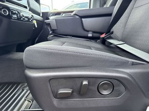 New 2025 GMC Sierra 1500 SLE w/ Preferred Package image 12