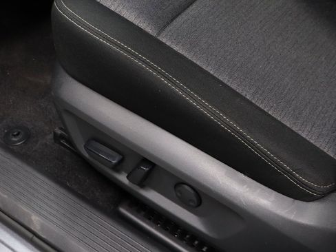 Certified 2023 Nissan Rogue SV image 23