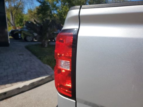 Used 2015 Chevrolet Silverado 2500 LT w/ LT Convenience Package image 28