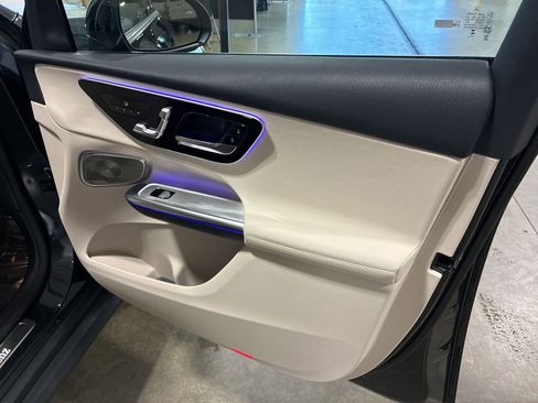 New 2026 Mercedes-Benz GLC 300 4MATIC image 11