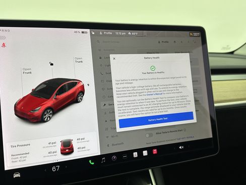 Used 2020 Tesla Model Y Long Range image 16