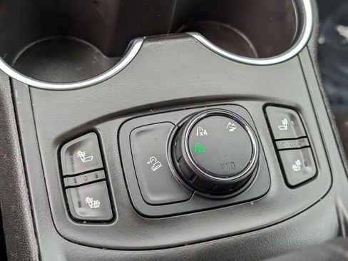 Used 2018 GMC Terrain SLE w/ Driver Convenience Package image 26