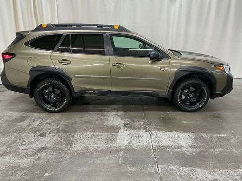 Used 2025 Subaru Outback Wilderness AWD/4WD image 2