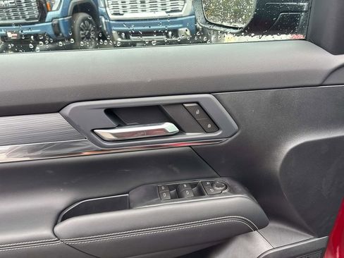 New 2026 GMC Terrain Elevation image 8