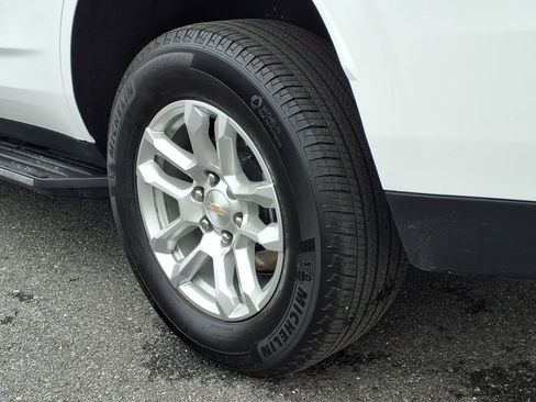 Used 2025 Chevrolet Tahoe LT AWD/4WD image 11