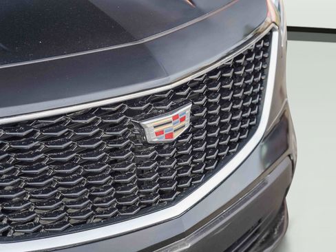 Used 2022 Cadillac XT4 Sport image 3