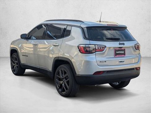 New 2026 Jeep Compass Latitude image 9