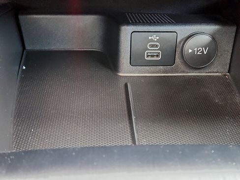 Used 2025 Ford Escape ST-Line w/ Cold Weather Package image 26