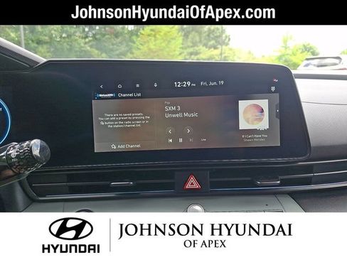 Used 2025 Hyundai Elantra Limited FWD image 16