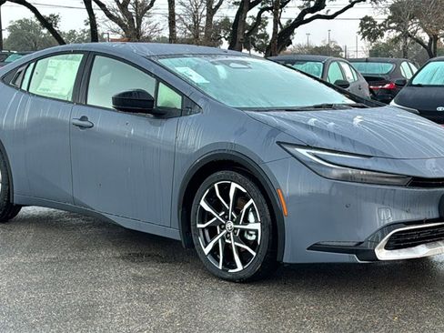 New 2026 Toyota Prius XSE image 3