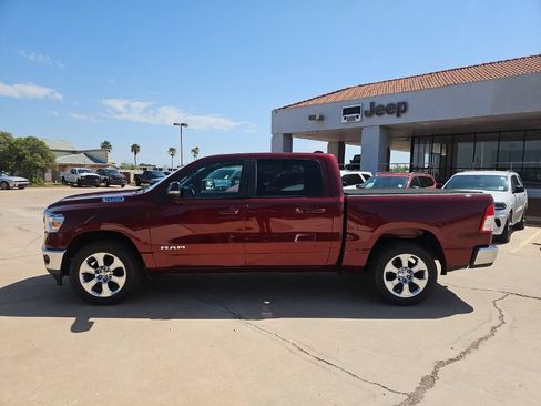 Used 2022 RAM 1500 Big Horn AWD/4WD image 2