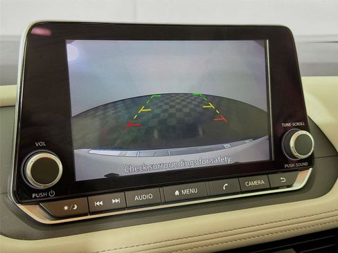 Used 2023 Nissan Rogue SV AWD/4WD image 15