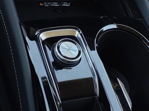 New 2025 Buick Envision Sport Touring image 8