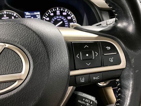 Used 2022 Lexus RX 350L FWD w/ Premium Package image 25