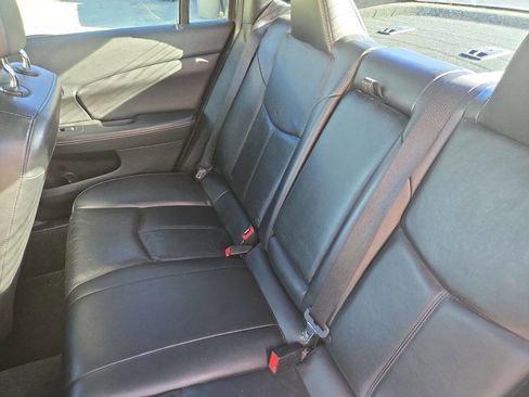 Used 2014 Chrysler 200 Limited image 8