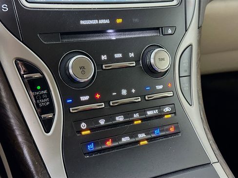 Used 2016 Lincoln MKX Reserve w/ Luxury Package image 23