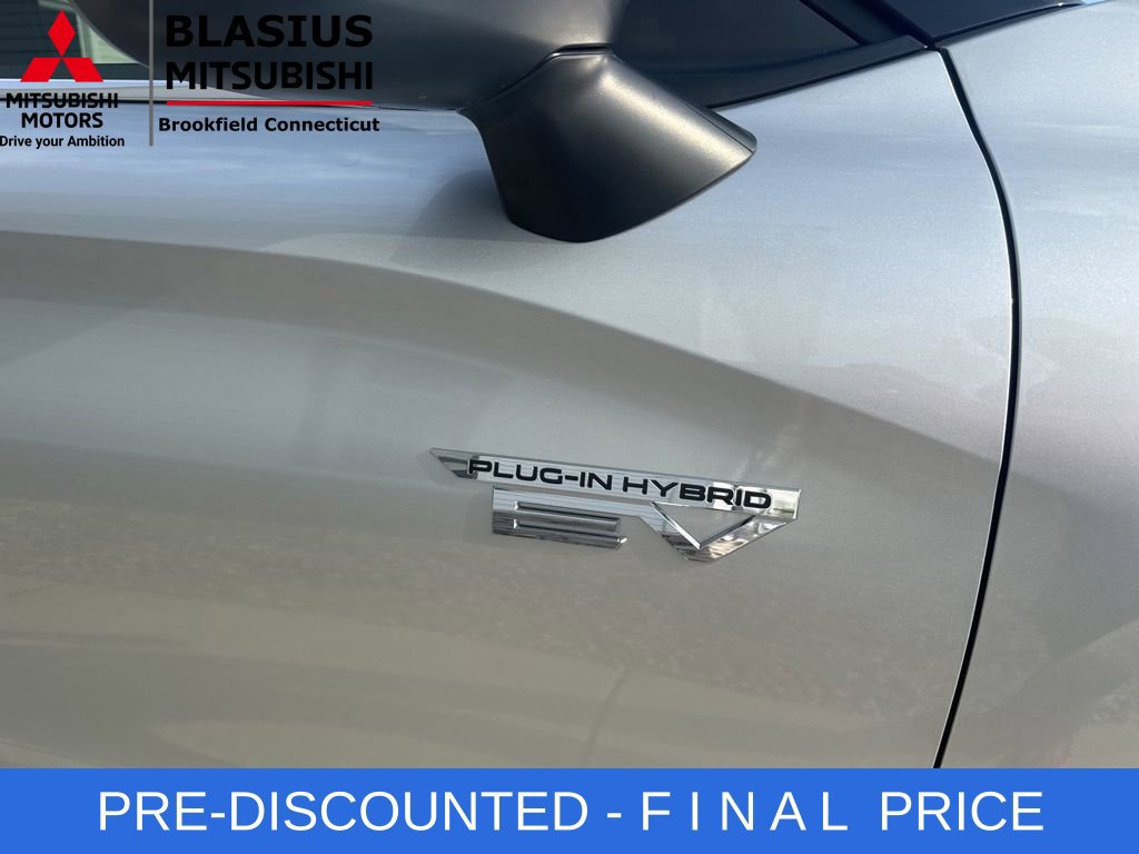 Used 2025 Mitsubishi Outlander ES AWD/4WD image 19