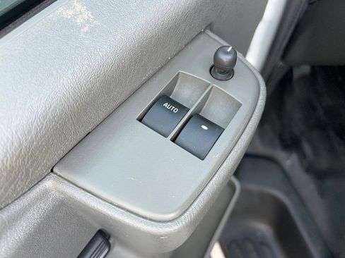 Used 2021 Chevrolet Express 2500 w/ Driver Convenience Package image 13