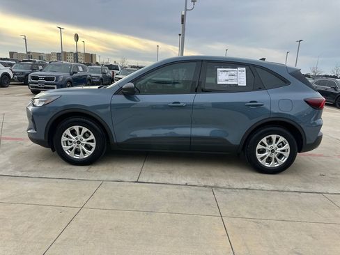 Used 2025 Ford Escape Active image 2