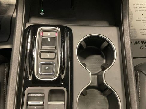 Used 2023 Honda Pilot Touring image 25