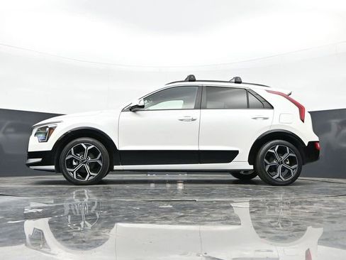Used 2023 Kia Niro EX Touring FWD image 38