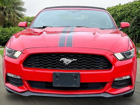 Used 2016 Ford Mustang Convertible RWD image 2
