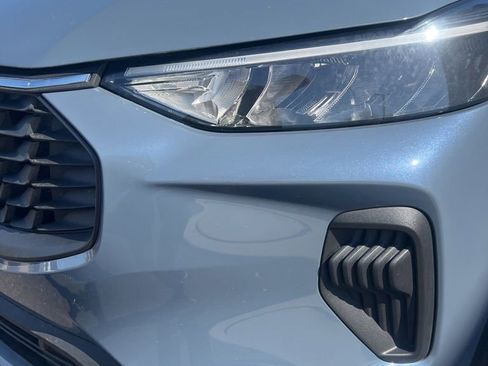 Used 2025 Ford Escape Active FWD image 10