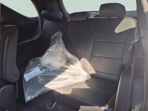 New 2026 Chevrolet Traverse RS w/ LPO, Floor Liner Package AWD/4WD image 11
