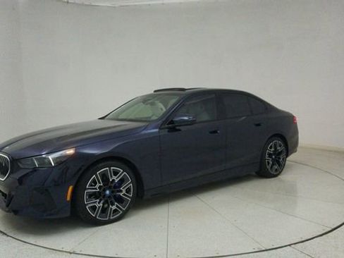 Used 2025 BMW i5 xDrive40 w/ M Sport Package image 70