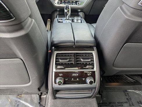 Used 2019 BMW 740i 740i w/ M Sport Package image 20