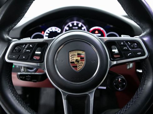 Certified 2022 Porsche Cayenne image 14
