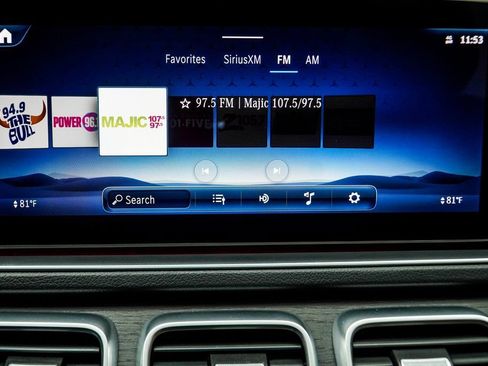 Used 2024 Mercedes-Benz GLS 580 4MATIC image 27