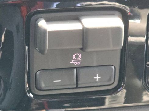 New 2026 GMC Sierra 1500 SLT image 37