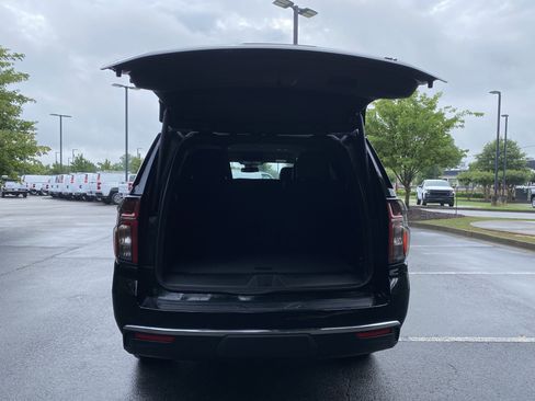 Used 2024 Chevrolet Tahoe LT w/ Luxury Package AWD/4WD image 11