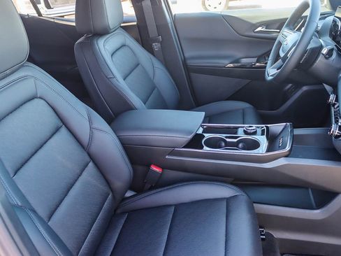 New 2026 Chevrolet Equinox LT w/ Convenience Package II image 15