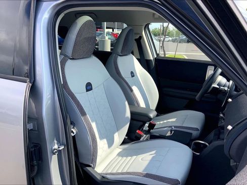 Certified 2025 MINI Cooper Countryman S w/ Comfort Package Max image 8