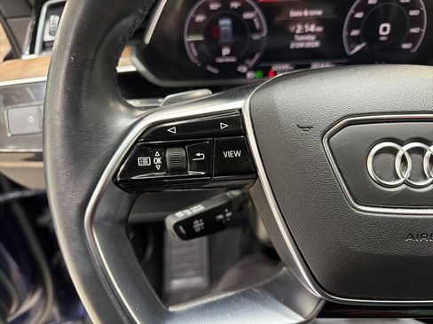 Used 2022 Audi e-tron Premium w/ Convenience Plus Package image 16