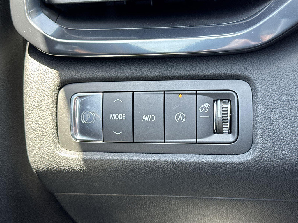 New 2026 GMC Acadia AT4 w/ Luxury Package AWD/4WD image 16