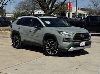 Used 2019 Toyota RAV4 Adventure video 1