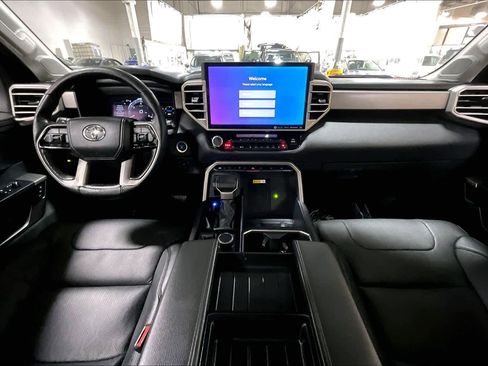 Used 2024 Toyota Tundra Limited image 15