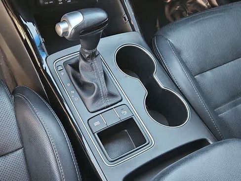 Used 2017 Kia Sorento SX image 34